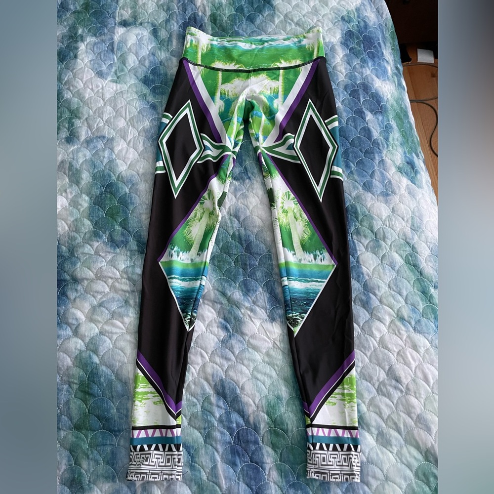 Onzie - Palm Sunset - Size XS
